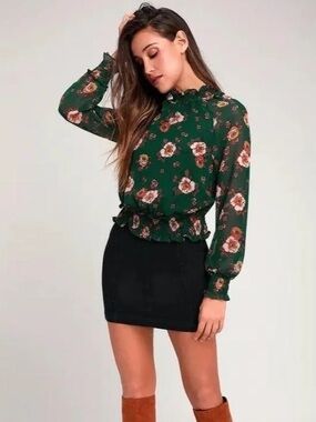 J.O.A. Green Floral Long-Sleeve Ruffle Blouse